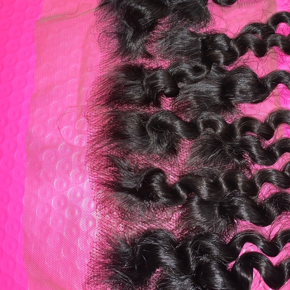 Accessories - HD Frontal Lace Curly 16”